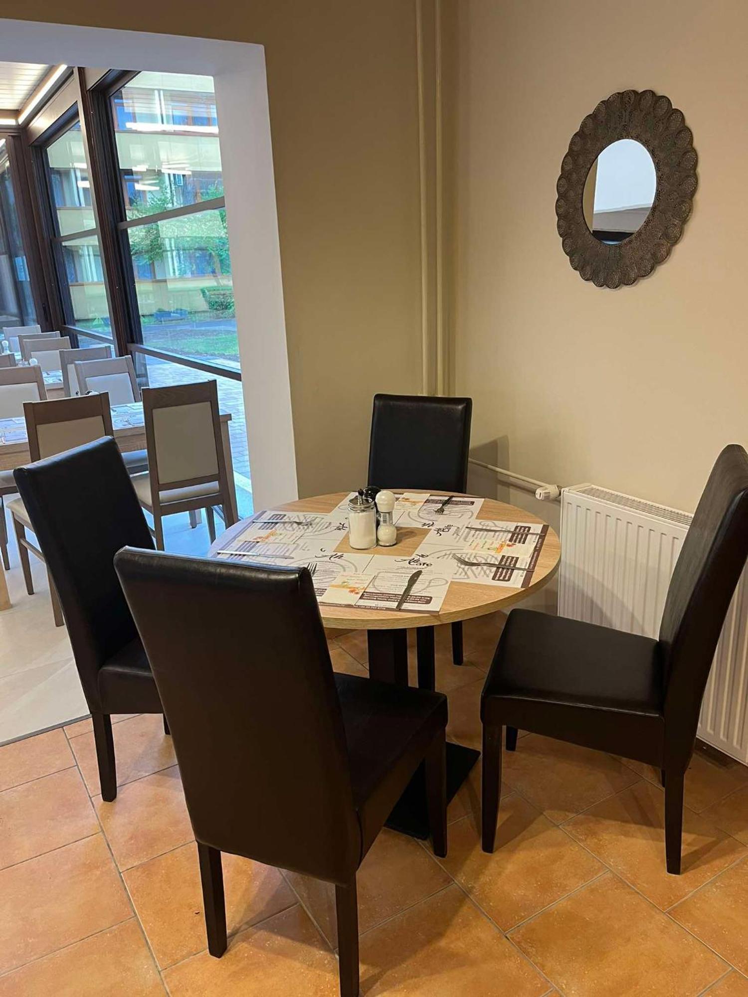 Apartman Hotel Бюк Экстерьер фото